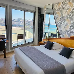 Hotel Le Crystal